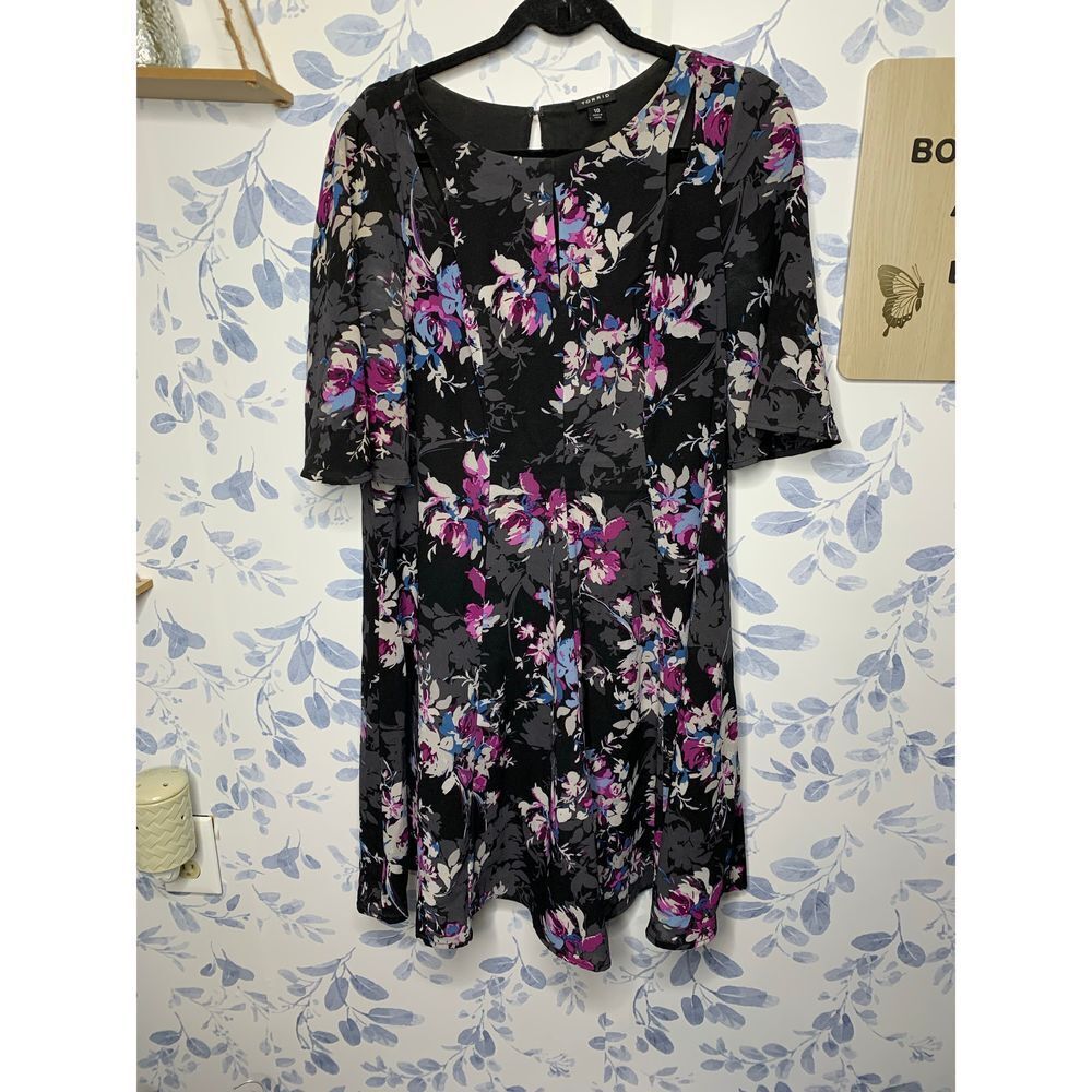 Torrid Size 10 Floral Short Sleeve Dress
